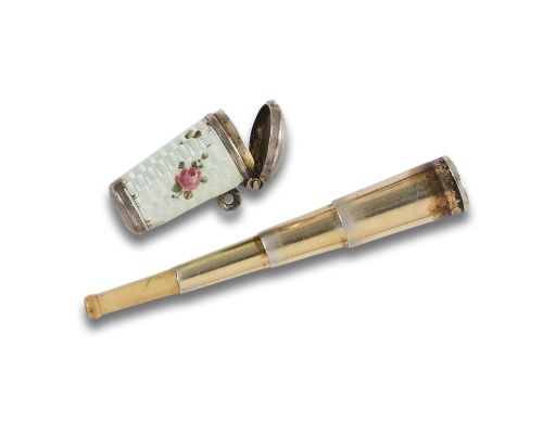 SILVER AND ENAMEL PENDANT FOR CIGARETTE TIPS