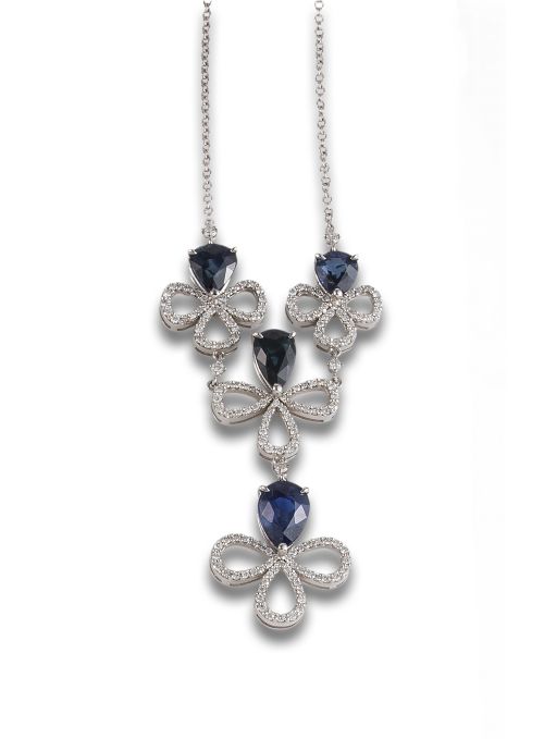 Diamond and sapphire necklace in white gold