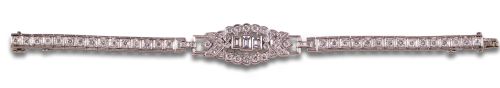 ART DECO STYLE DIAMOND BRACELET IN PLATINUM