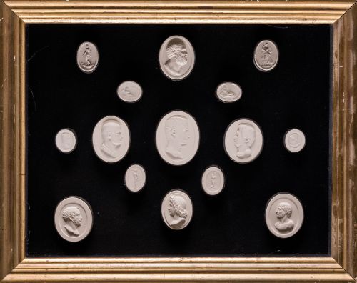 Colección de 15 antiguas improntas en escayola