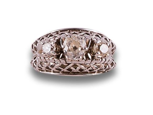 SORTIJA EN ORO CON DIAMANTES, TALLA ANTIGUA, EN ORO BLANCO