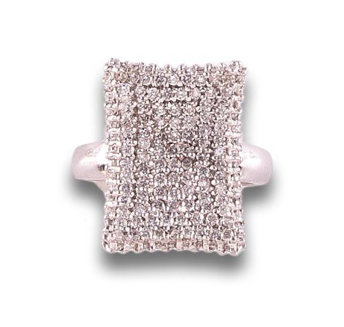 SORTIJA LANZADERA DE DIAMANTES, EN ORO BLANCO