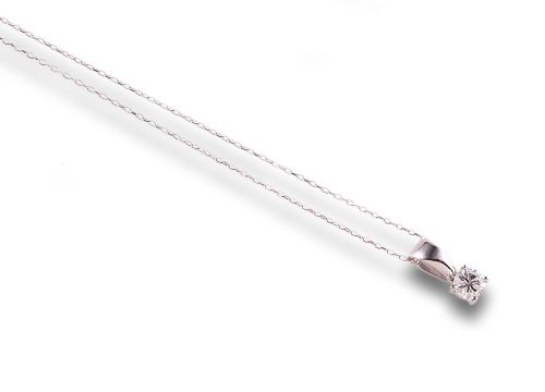 COLGANTE DE DIAMANTE EN ORO BLANCO CON CADENITA