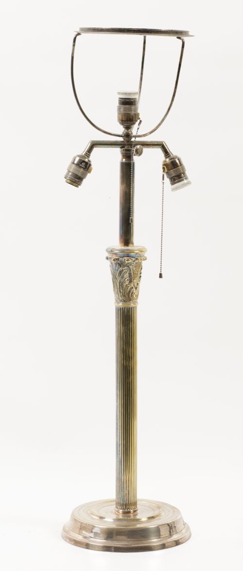 Lámpara de mesa en forma de columna, España, med. S. XX