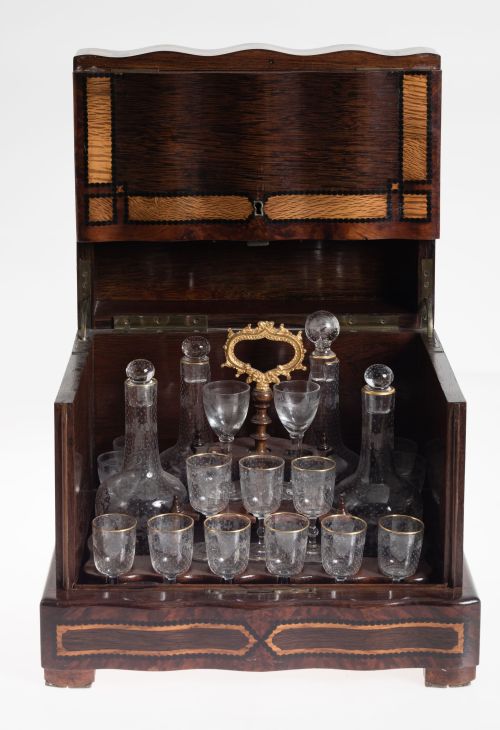 Caja licorera de estilo Napoleón III