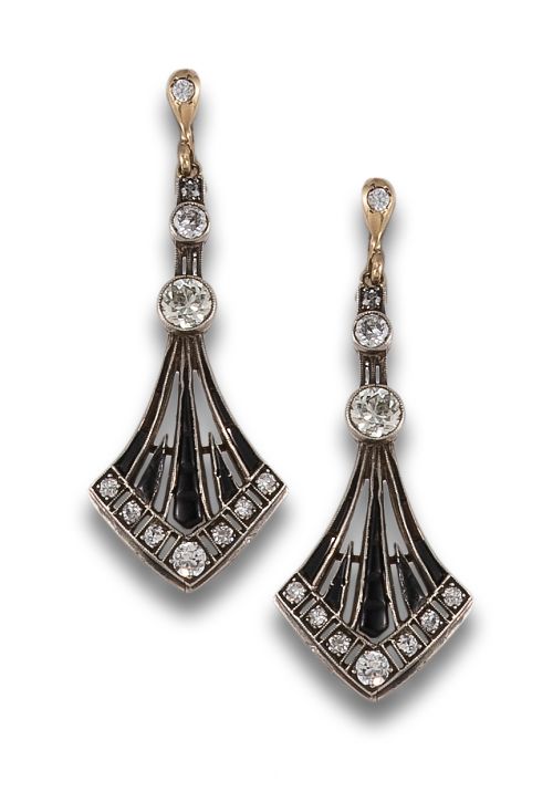 ART DECO EARRINGS IN 14 KT. YELLOW GOLD AND PLATINUM WITH D