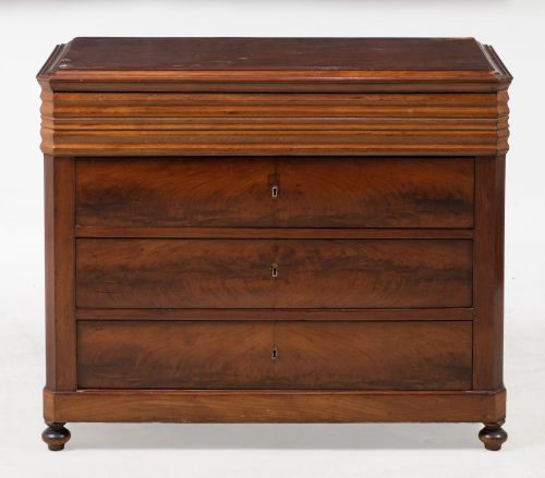 Cómoda isabelina, España, S. XIX