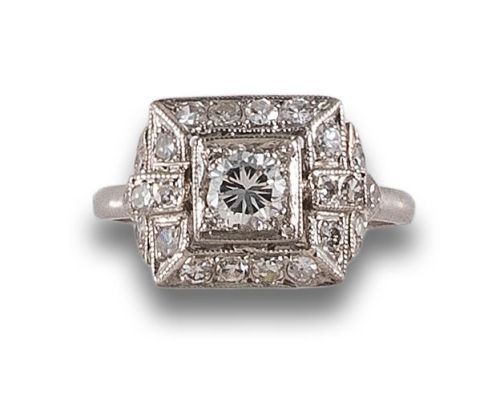 SORTIJA, ESTILO ART DÉCO, DE DIAMANTES, EN PLATINO