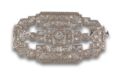 BROCHE PLACA DE ESTILO ART DÉCO EN ORO BAJO Y DIAMANTES