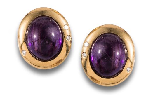 PENDIENTES DE AMATISTAS Y DIAMANTES, EN ORO AMARILLO