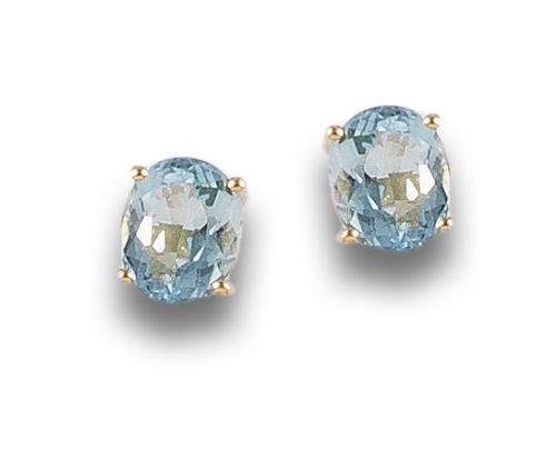 PENDIENTES EN ORO AMARILLO Y AGUAMARINAS