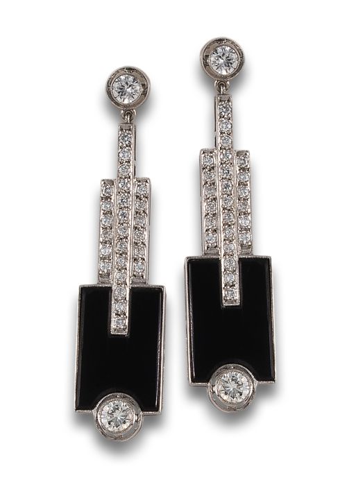 PENDIENTES, ESTILO ART DÉCO, DE DIAMANTES Y ÓNIX, EN PLATIN