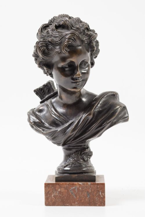 "Busto de Diana cazadora", escultura de bronce patinado, S.