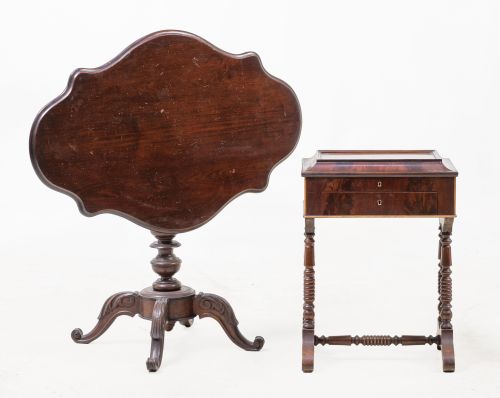 Mesa auxiliar isabelina, España, S. XIX