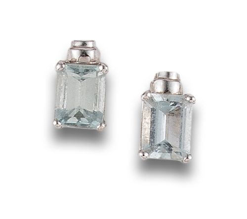 PENDIENTES DE AGUAMARINAS, EN ORO BLANCO