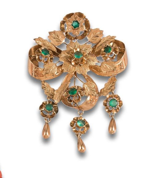 BROCHE DE ORO AMARILLO Y CRISOPRASA