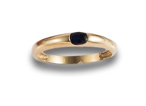 SORTIJA DE ZAFIRO Y ORO AMARILLO