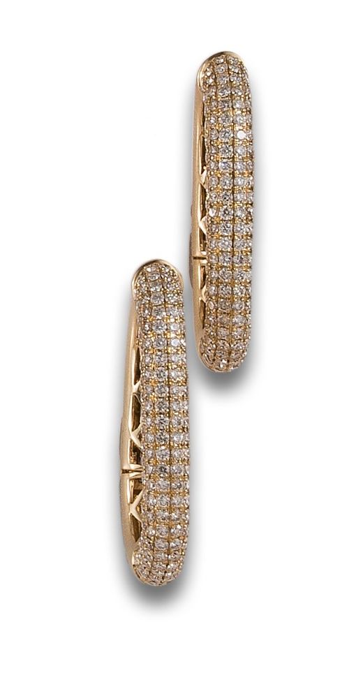 CRIOLLAS DE DIAMANTES, EN ORO AMARILLO