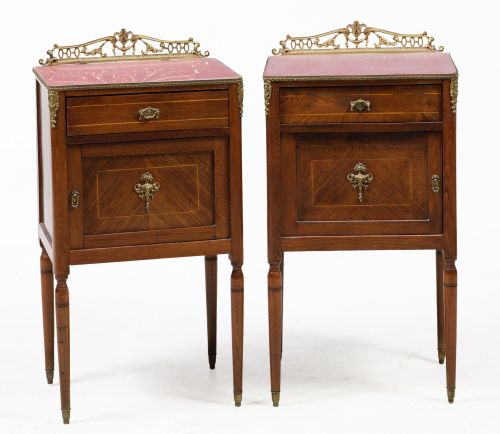 Pareja de mesillas de noche, España, c.1900