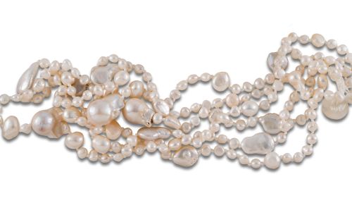 THREE-STRAND PEARL NECKLACE