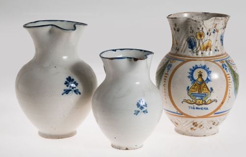 Tres jarras de cerámica de Talavera, S.XIX - XX