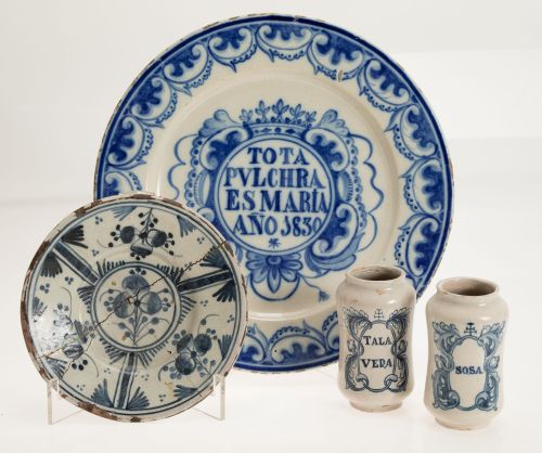 Lot of cobalt blue glazed ceramics