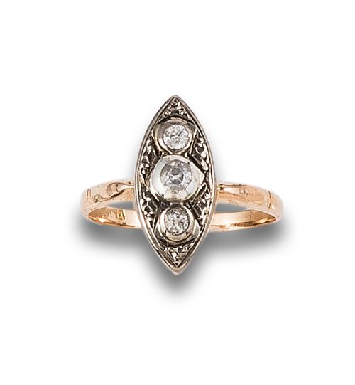 ANTIQUE STYLE DIAMONDS RING IN YELLOW GOLD AND PLATINUM