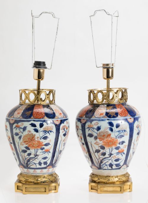 Pareja de lámparas de mesa a partir de dos jarrones de porc