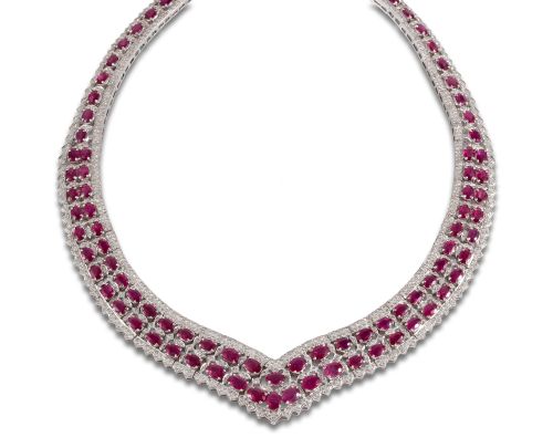 GARGANTILLA DE RUBÍES Y DIAMANTES, EN ORO BLANCO