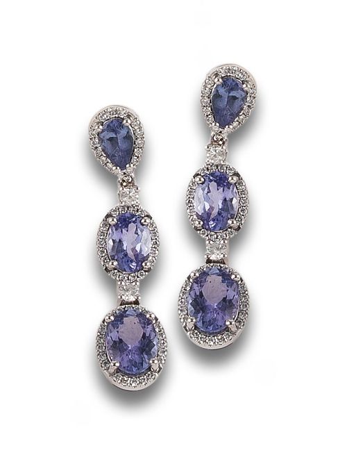 LARGOS PENDINETES EN ORO CON TANZANITAS Y DIAMANTES