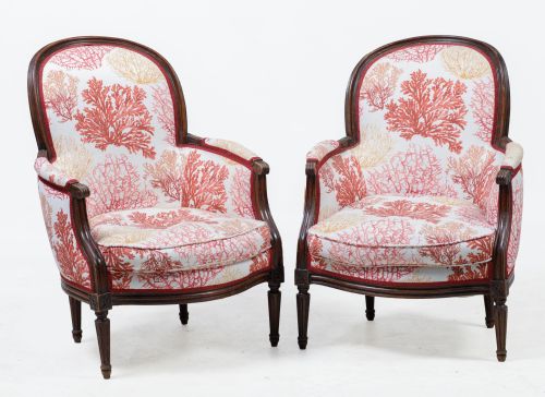 Pareja de butacas de estilo Luis XVI, S. XX