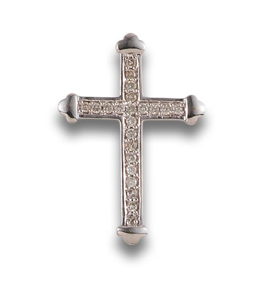 DIAMOND CROSS PENDANT, IN WHITE GOLD