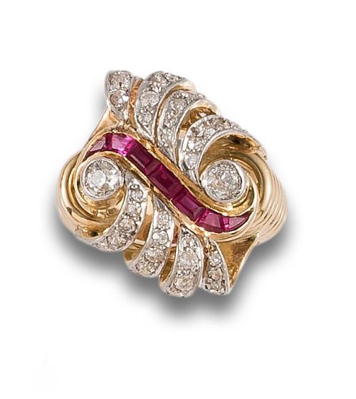 RING, 1940s, OF SYNTHETIC DIAMONDS AND RUBIES IN YELLOW GOL