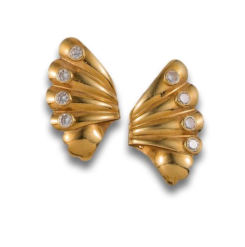 PENDIENTES, AÑOS 80, DE ORO AMARILLO Y CIRCONITAS