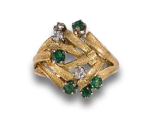 SORTIJA, AÑOS 70, DE ORO, ESMERALDAS Y DIAMANTES