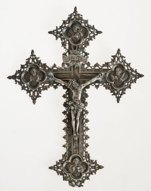 Cruz con Crucificado en plata española ley 916