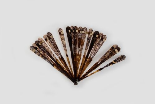 Abanico de baraja símil de carey