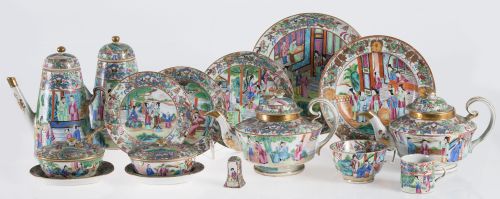 Parte de vajilla familia rosa, Cantón, S. XIX y posterior