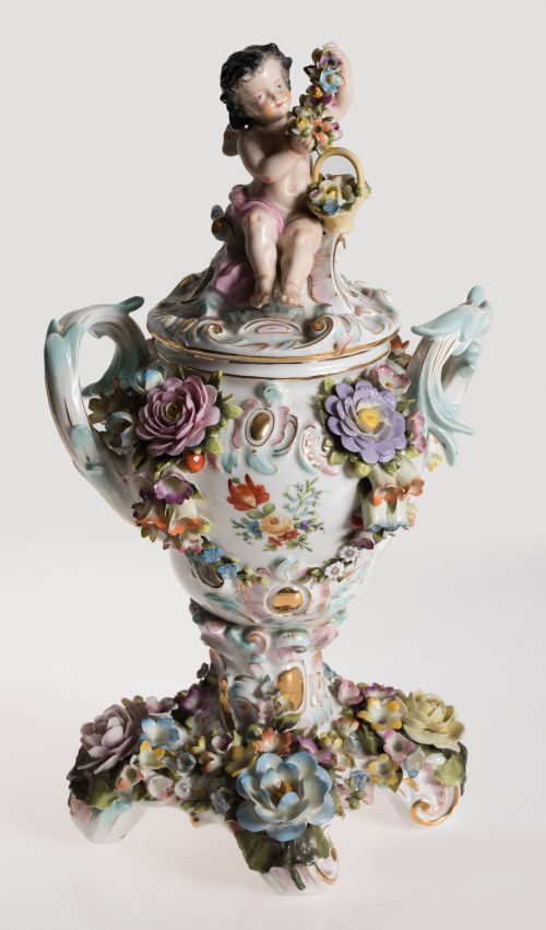 "Pot-pourri" siguiendo modelos de Meissen, España, med. S.
