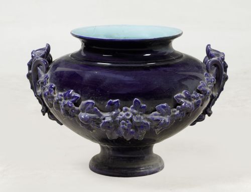 Jardinera de cerámica, posiblemente Francia, c. 1900