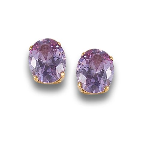PENDIENTES DE ALEJANDRITAS, EN ORO AMARILLO