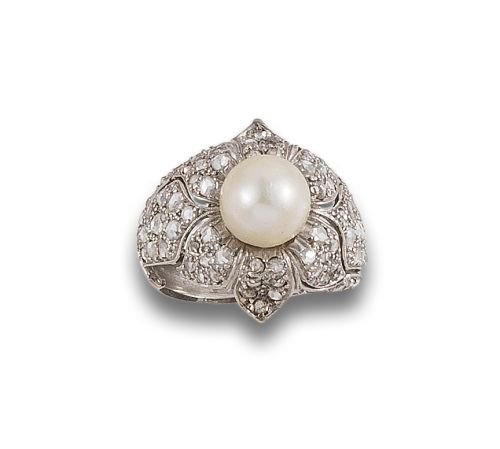 BOMBE RING WITH DIAMOND AND PEARL, IN WHITE GOLD