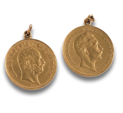 DOS COLGANTES DE MONEDAS 20 MARCOS IMPERIO ALEMÁN EN ORO AM