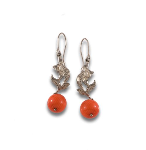 PENDIENTES EN PLATA CON CORAL