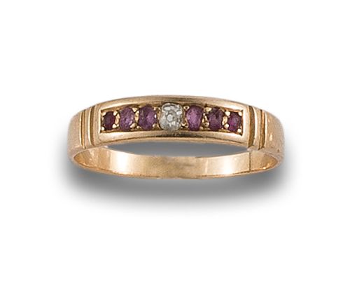 SORTIJA DE ORO CON DIAMANTE Y RUBIES