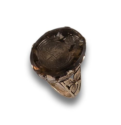 SORTIJA DE ORO DE 14 k CON INTAGLIO