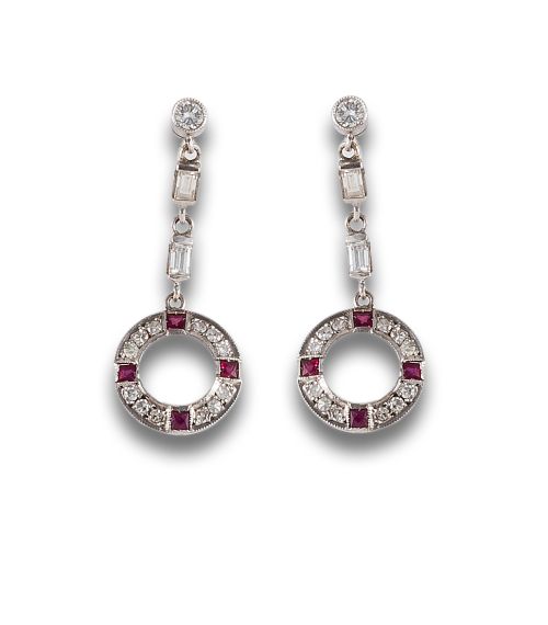 PENDIENTES LARGOS ESTILO ART DECO CON DIAMANTES Y RUBIES