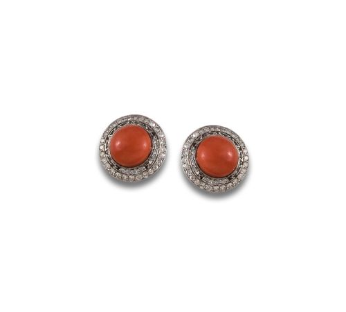 PENDIENTES DE PLATINO CON CORAL Y DIAMANTES 