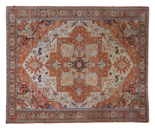 Hand-knotted wool Sarapi rug