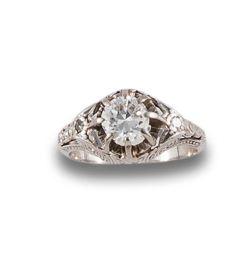 PLATINUM SOLITAIRE RING